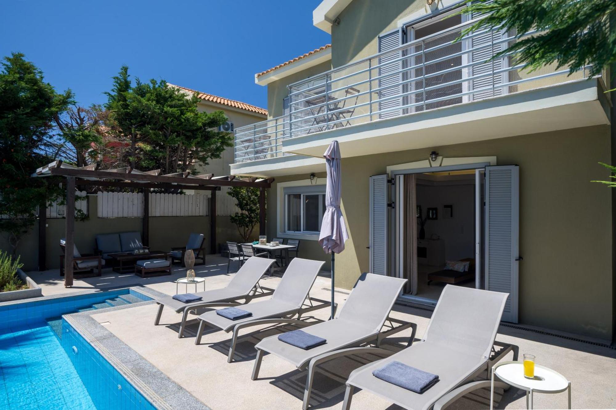 Beachfront Alexandra Βίλα