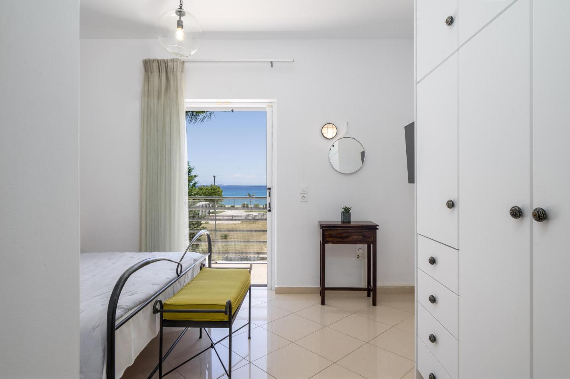 Beachfront Alexandra Villa Skala (Kefalonia)